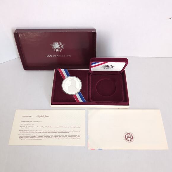 United States 1983 Olympics Los Angeles Elizabeth Jones Silver Dollar Proof Coin - Picture 2 of 8